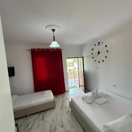 Koci Apartments Sarande Room photo