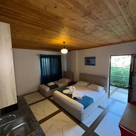Koci Apartments Sarande Room photo
