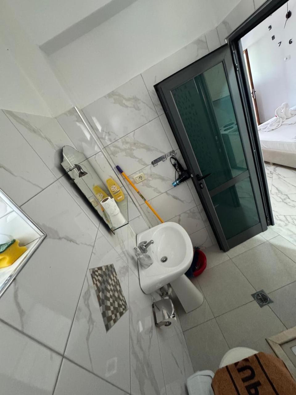 Koci Apartment *
